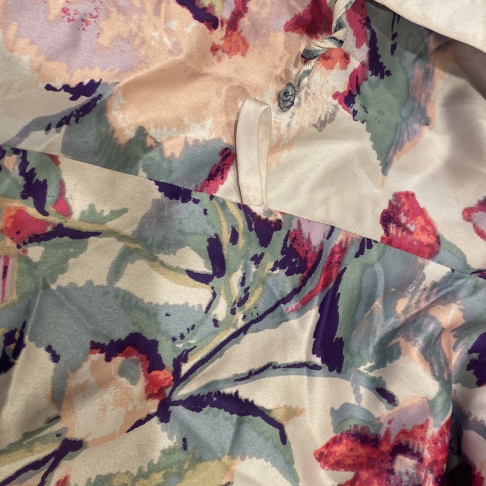 Floral Robe - Picture 5 of 9